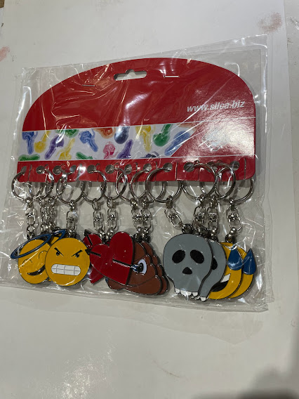 PORTACHAVE SORTIDO EMOJI 2022 - 12 UNIDADES - AVK7295