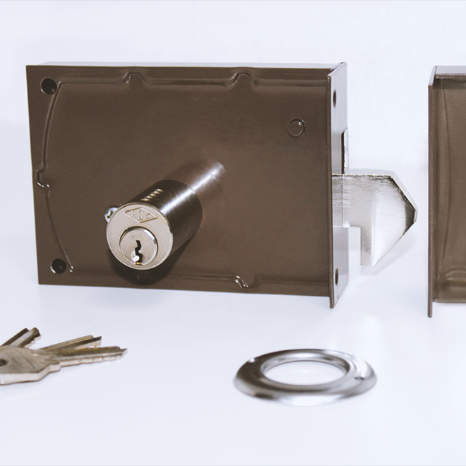 FECHADURA AGC REF: 720 CHAVE NORMAL C/GANCHO